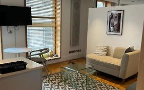 Piccadilly Circus Luxury Studio